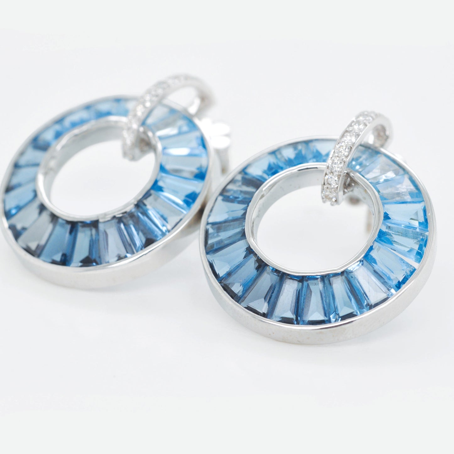 18K White Gold Blue Topaz Diamond Art Deco Circle Earrings