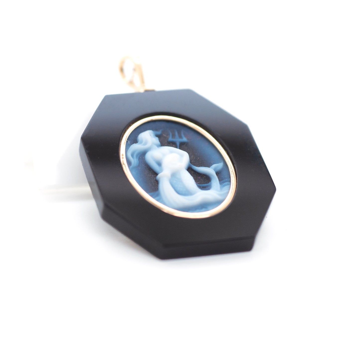 Zodiac Aquarius Onyx Pendant