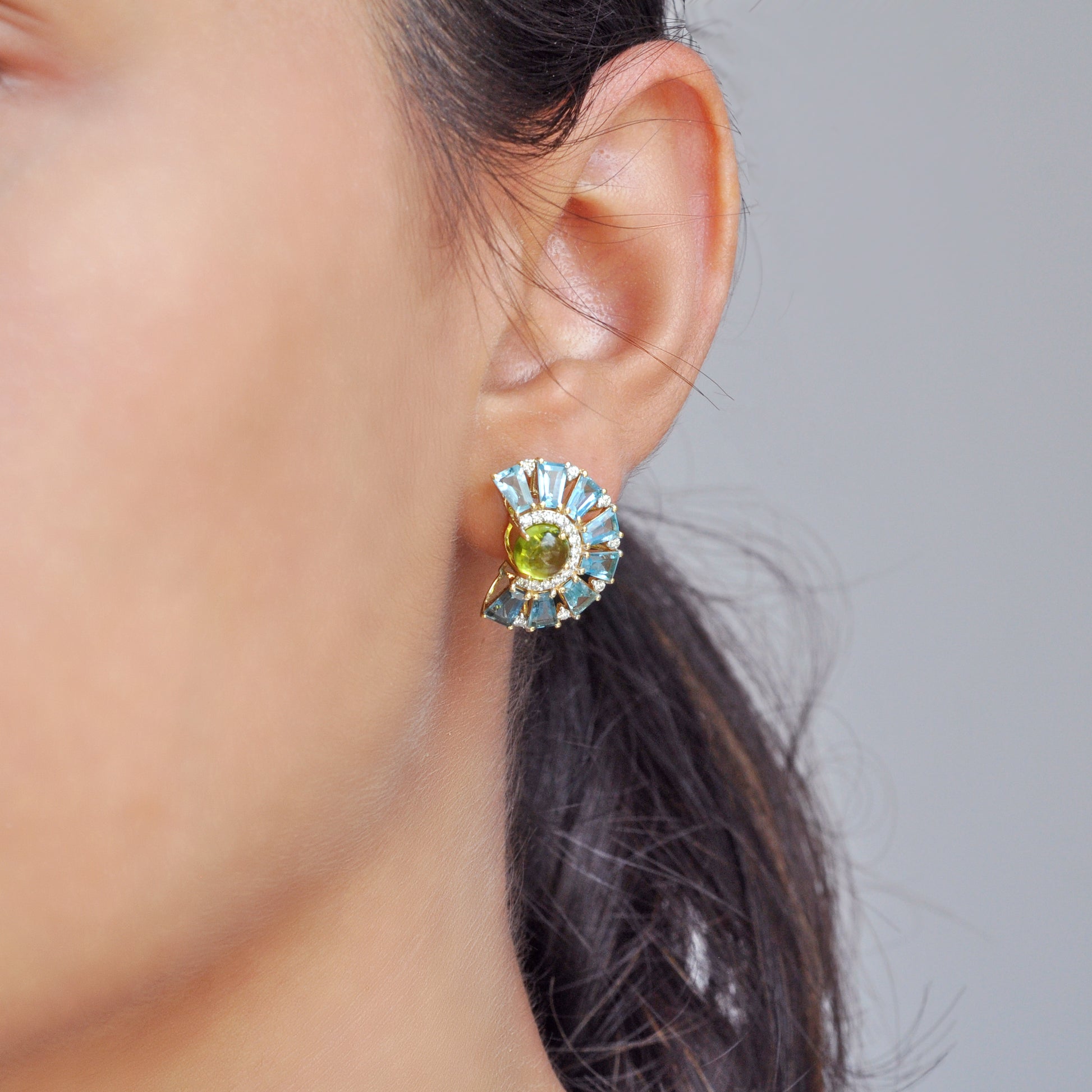 peridot stud earrings