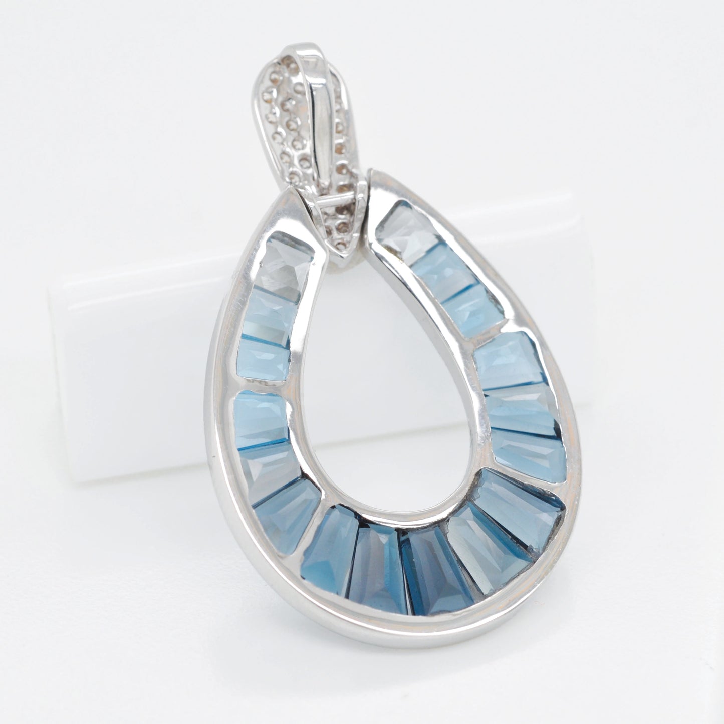 Doorknocker Blue Topaz Pendant