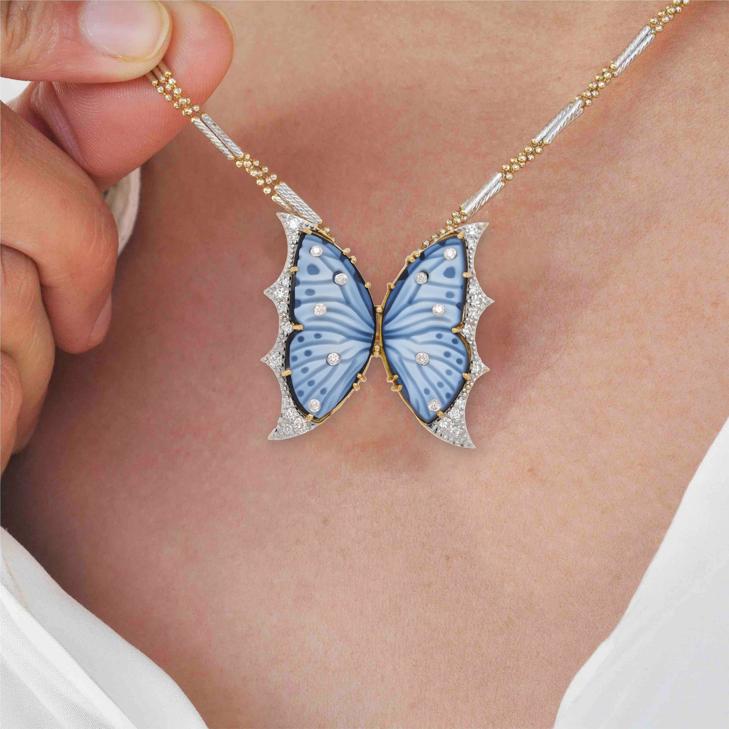 18K Gold Hand-Carved Agate Butterfly Pendant Necklace