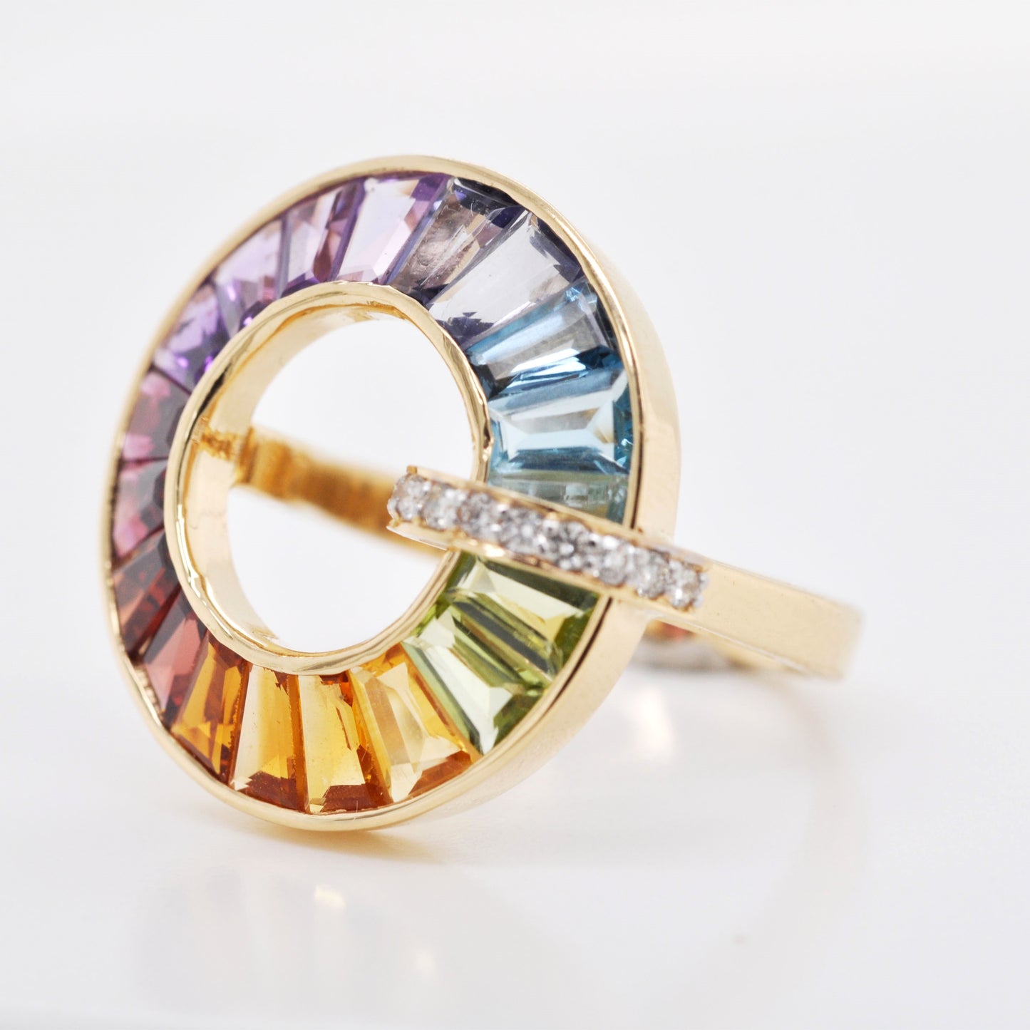 18K Gold Rainbow Baguette Gemstones Diamond Circle Ring